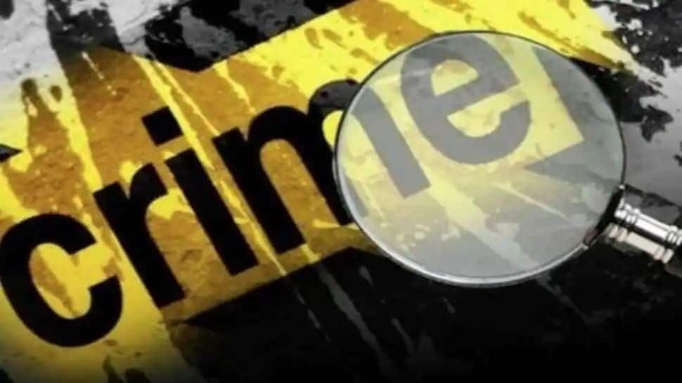 Crime: என் மனைவியை நான் அடிப்பேன், உனக்கென்ன... கள்ளக்காதனுக்கு அரிவாளால் வெட்டு