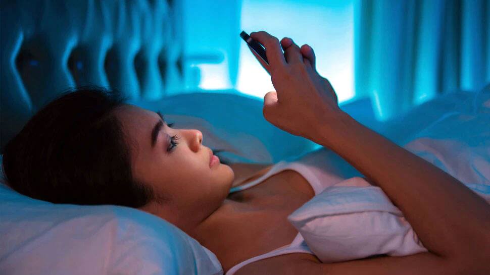 தனிமையில் பெண்கள் இதைதான் கூகுளில் அதிகம் சர்ச் செய்கிறார்கள்