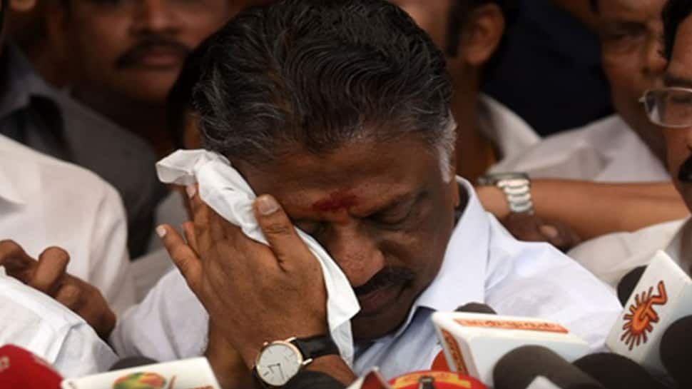 ஓபிஎஸ்ஸுக்கு அதிர்ச்சி மேல் அதிர்ச்சி... இபிஎஸ்ஸுக்கு ஆதரவாக தேனி நிர்வாகிகள்