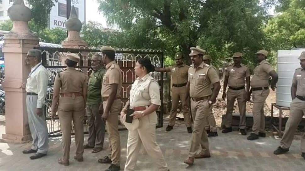 ஒரே நாளில் 4 முக்கிய கொலை வழக்குகளை சந்திக்கும் நெல்லை நீதிமன்றம் - பலத்த பாதுகாப்பு