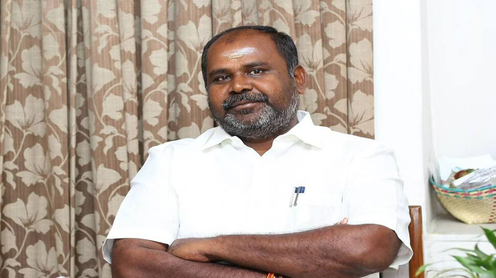 டிடிவியோடு ஓபிஎஸ்ஸுக்கு ரகசிய உறவு இருக்கிறது - ஆர்.பி. உதயகுமார் பரபரப்பு தகவல்