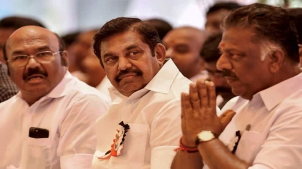 EPSvsOPS : ஓபிஎஸ்-தான் துரோகத்தின் அடையாளம் : ஜெயக்குமார் காட்டம்