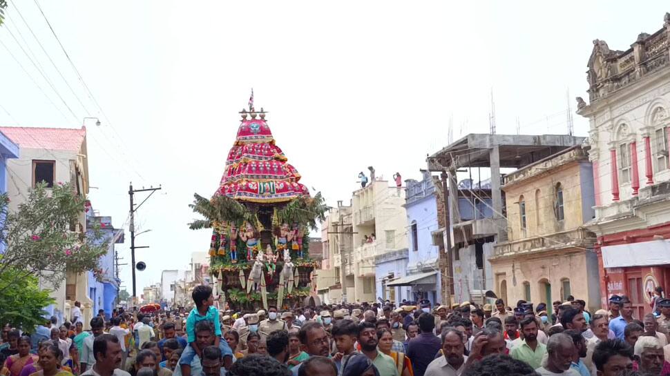 ஆடித்தபசு திருவிழா: சங்கரன்கோவில் சங்கர நாராயணர் கோயிலில் தேரோட்டம்