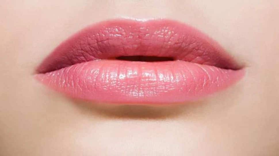 Lips Care Tips Using Honey for PINK Lips கோவைப்பழ உதடு வேண்டுமா