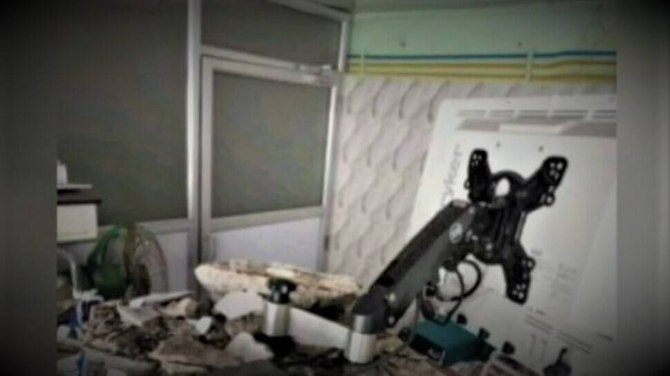 மதுரை அரசு ராஜாஜி மருத்துவமனையின் ஆப்ரேஷன் தியேட்டர் மேற்கூரை இடிந்து விழுந்து விபத்து