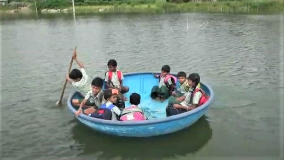 கிருஷ்ணகிரியில் 45 ஆண்டுகளாக ஆற்றில் மூழ்கி சோகத்தில் மிதக்கும் கிராமம்!