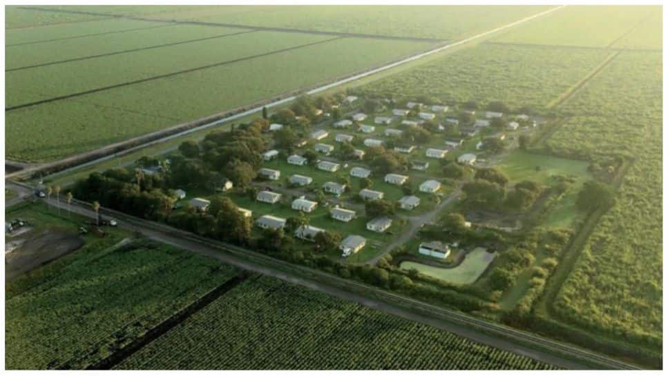 பாலியல் குற்றவாளிகள் வசிக்க ஆடம்பர வீடுகளை கொண்ட ‘தனி’ கிராமம்!