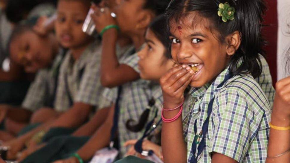 ’அறிவுப்பசி போக்க வயிற்று பசி ஆற்றும் தமிழகம்’ நூற்றாண்டு கடந்து தொடரும் சமூகநீதி திட்டம்