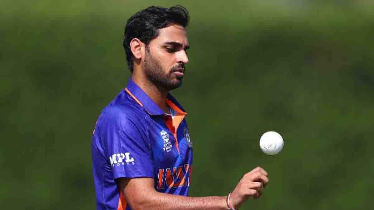 அணிக்கு திரும்பிய வேகப்பந்து வீச்சாளர்! புவனேஷ்குமார் இடம் பறிபோகிறதா?