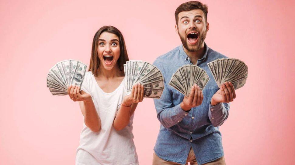 வீட்டில் கிடைத்த ‘அரிய’ புதையல்; ஒரே இரவில் கோடீஸ்வரர் ஆன தம்பதி!