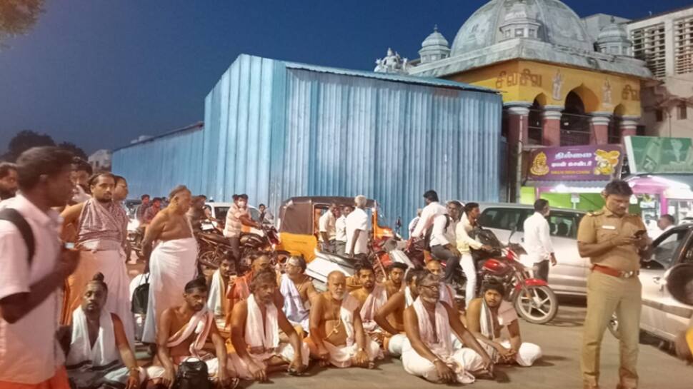  குழந்தை திருமணத்திற்கு ஆதரவு... தீட்சிதர்கள் அதிரடி கைது