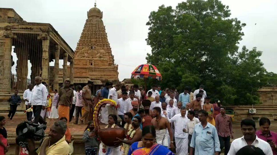 மாமன்னர் ராஜராஜ சோழனின் 1037 வது சதய விழா! விழாக்கோலம் பூண்டுள்ள பெரிய கோவில்!