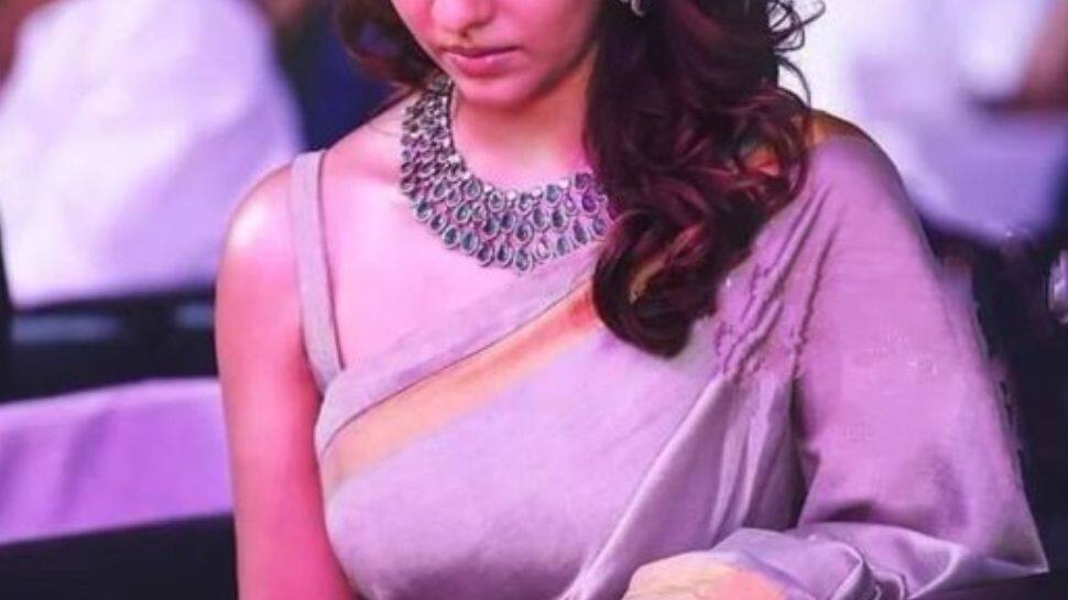 35 நாள் கால்ஷீட்டுக்கு 10 கோடி சம்பளமா? யாரப்பா அந்த பிரபல நடிகை!