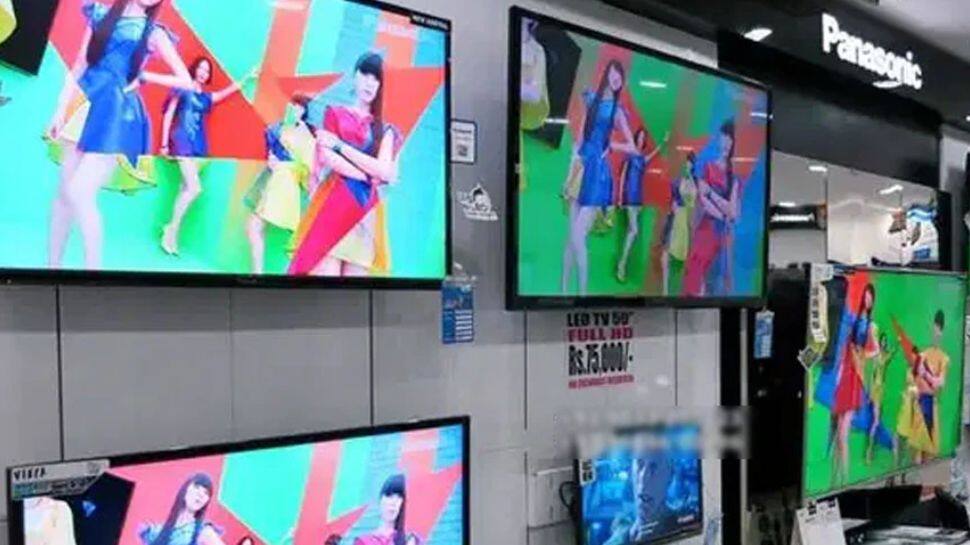 ஆஃபர் இப்படி இருக்கனும்! 32 இன்ச் ஸ்மார்ட் டிவி ரூ.7 ஆயிரத்துக்கும் குறைவான விலையில் 