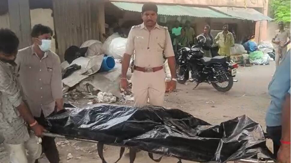 கூவம் ஆற்றில் ஆண் சடலம் - சென்னையில் பரபரப்பு