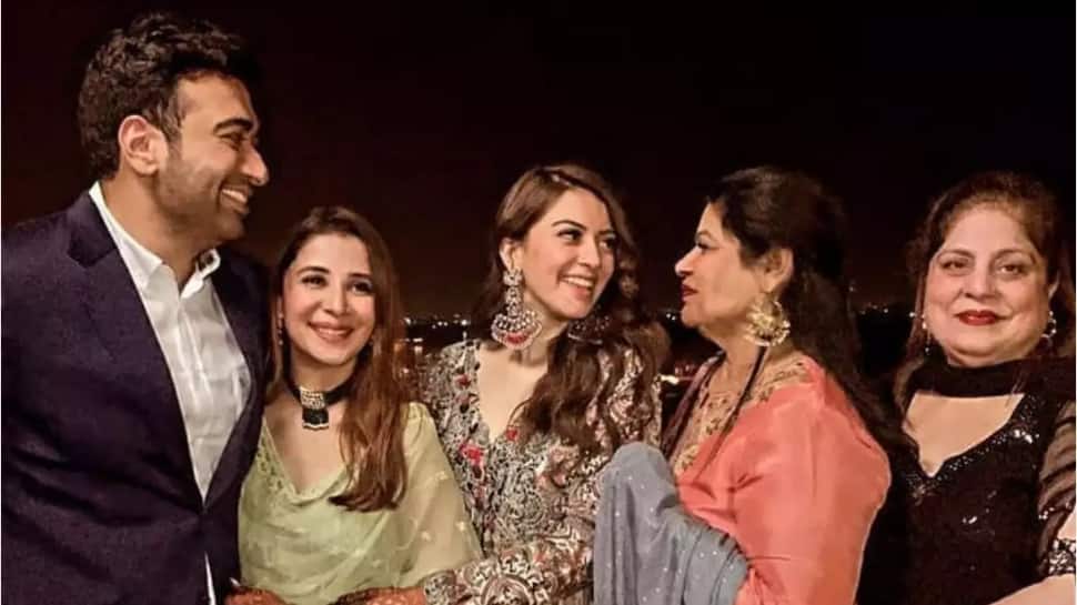 ஹன்சிகா குடும்பத்தில் அதிர்ச்சி... திருமணம் முடிந்த கையோடு விவாகரத்து!