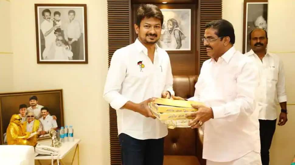 முன்னாள் திமுக எம்பி இறப்பில் திருப்பம்... திட்டமிட்ட கொலையா? - 5 பேர் 