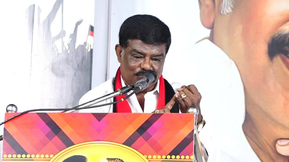’செருப்பால் அடிப்பேன்’ என ஆளுநரை அநாகரீகமாக பேசிய திமுக பேச்சாளர் மீது புகார்