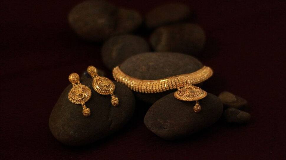Chennai Gold Rate: நகை வாங்க போறீங்களா? குறைந்தது தங்கம் விலை...இன்றைய நிலவரம்