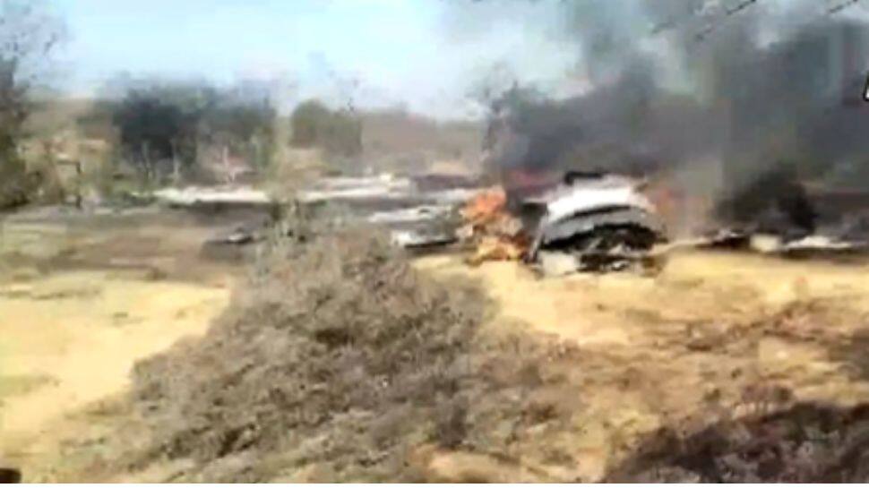Army Plane Crashed: இந்திய விமானப்படையின் சுகோய் விமானங்கள் விழுந்து நொறுங்கி விபத்து!
