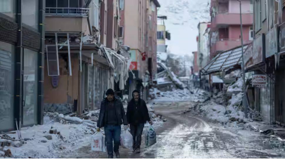 Earthquake Survivors Suffering Mental Health Issues In Turkey Syria 41 ஆயிரத்தைத் தாண்டிய
