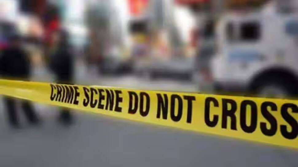 காதலியுடன் போனில் பேசிய நண்பன்... ஆணுறுப்பை வெட்டி கொடூர கொலை!