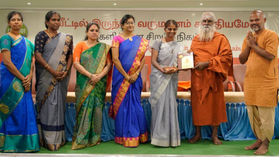 ஈஷாவின் மகளிர் தின நிகழ்ச்சியில் நூற்றுக்கணக்கான பெண்கள் உற்சாக பங்கேற்பு