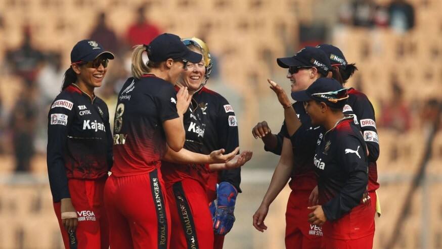 WPL 2023: இக்கட்டான நிலையில் RCB பெண்கள் அணி! ஏன் தெரியுமா?