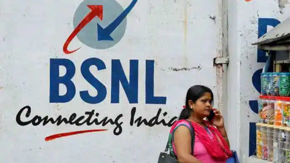 BSNL: இனி இரவிலும் கொண்டாட்டம்தான்... பிஎஸ்என்எல் கொடுக்கும் மாஸான டேட்டா திட்டம்! BSNL: இனி இரவிலும் கொண்டாட்டம்தான்... பிஎஸ்என்எல் கொடுக்கும் மாஸான டேட்டா திட்டம்!