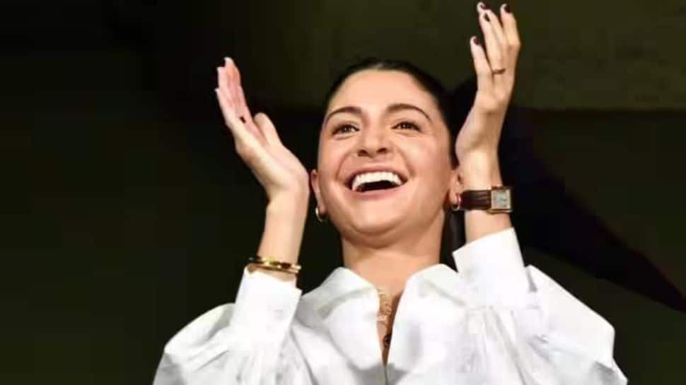 கடைசி பந்தில் LSG வெற்றியும் அனுஷ்கா சர்மாவின் எதிர்வினையும் சமூக ஊடகங்களில் வைரல்