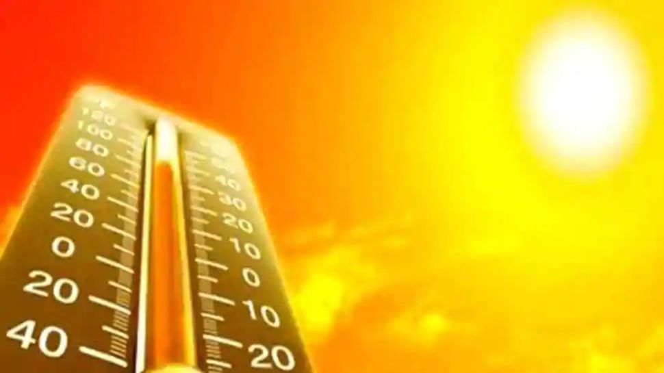 Heatstroke: மும்பையில் 11 பேர் வெப்ப அலைக்கு பலி! அமித் ஷாவின் நிகழ்ச்சியில் சோகம் Heatstroke: மும்பையில் 11 பேர் வெப்ப அலைக்கு பலி! அமித் ஷாவின் நிகழ்ச்சியில் சோகம்