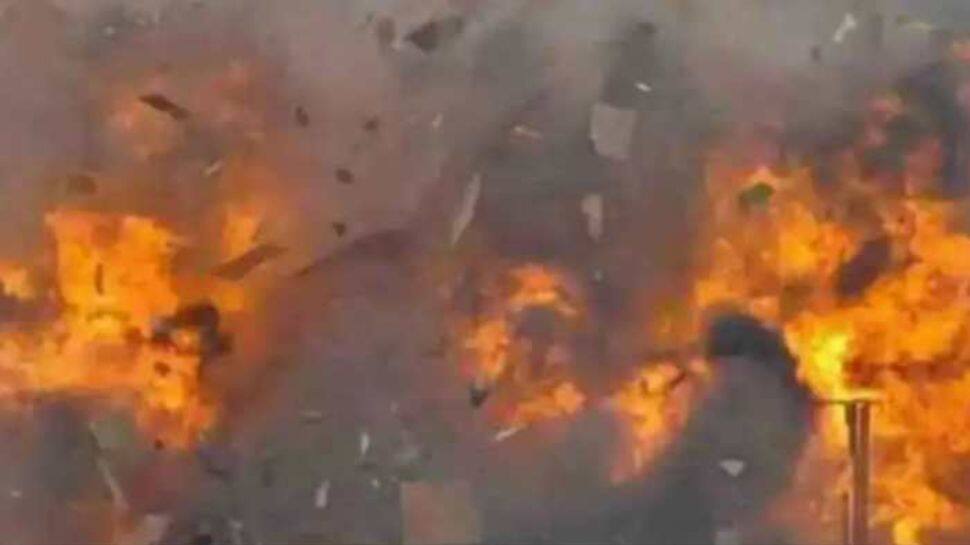 பாகிஸ்தானில் காவல் நிலையம் மீது தற்கொலைப்படை தாக்குதல்! 10 பேர் பலி!