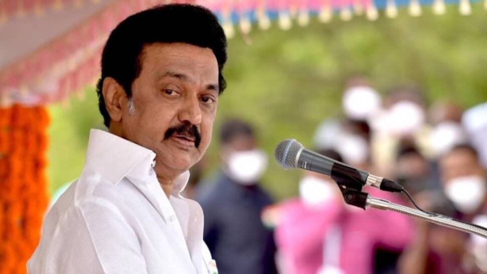 அடுத்தடுத்த அதிரடியில் ஸ்டாலின்... ஊசலாட்டத்தில் 10 மாவட்ட செயலாளர்கள்!