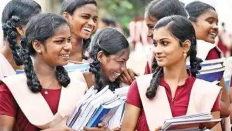 தமிழகத்தில் பள்ளிகள் திறப்பு எப்போது? அமைச்சர் அன்பில் மகேஸ் தகவல்!