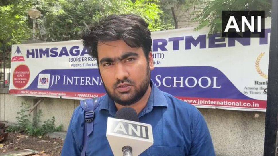 லுங்கிகள் - நைட்டிகளுக்கு தடை...  குடியிருப்பாளர்களுக்கு அதிர்ச்சி கொடுத்த RWA!