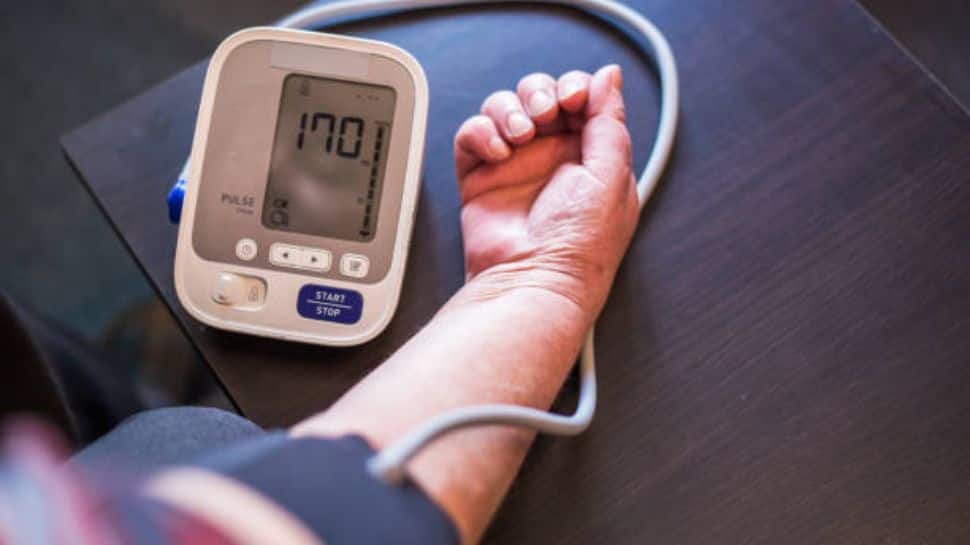 6 Signs of High Blood Pressure That You Shouldn't Ignore | உயர் இரத்த  அழுத்தத்தின் 6 அறிகுறிகள்: நீங்கள் தெரிந்து வைத்திருக்க வேண்டும் | Health  News in Tamil