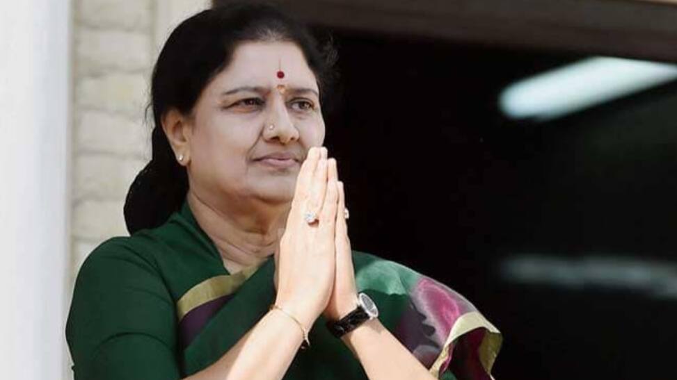 திமுகவிடம் இருந்து தமிழக மக்களை காப்பாற்ற வேண்டும் - சசிகலா!