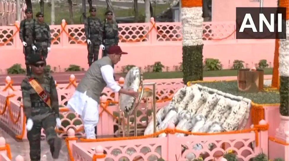 கண்ணியத்தை காக்க LoC-ஐ கடக்க இந்தியா தயார்... கார்கில் வெற்றி தினத்தில் முழங்கிய ராஜ்நாத் சிங்