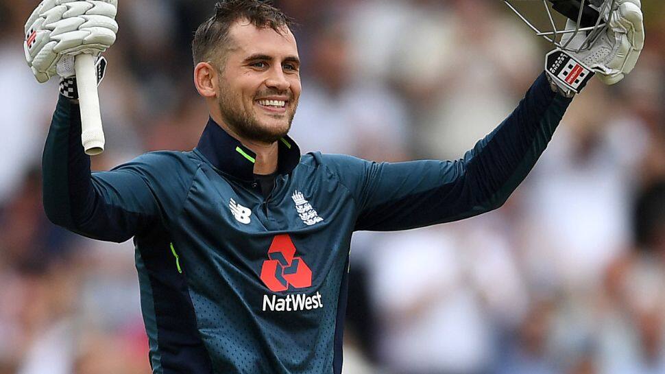 ’நானும் ஓய்வு பெறுகிறேன்’ அடுத்தடுத்து ஓய்வை அறிவிக்கும் இங்கிலாந்து வீரர்கள்