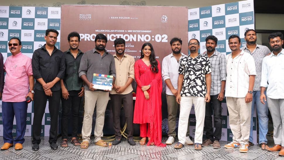 ‘குட் நைட்’ நாயகன் மணிகண்டனின் அடுத்த படம்..! விஜய் சேதுபதி படப்பிடிப்பை தொடங்கி வைத்தார்!