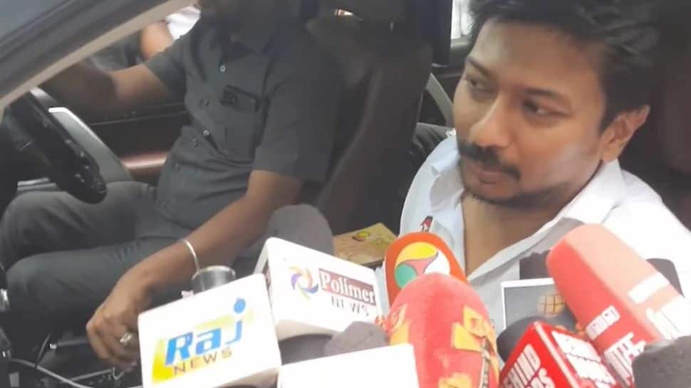 நீட் தேர்வு: ஆளுநர் மாணவர்களின் இறப்பை கொச்சைப்படுத்துகிறார் - உதயநிதி ஸ்டாலின்