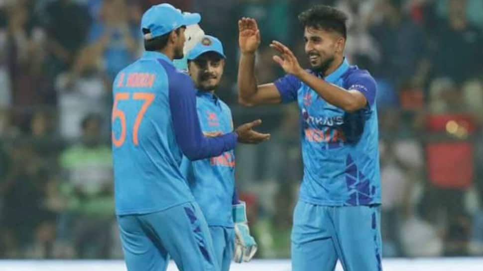 இந்திய அணியில் இவருக்கு வாய்ப்பில்லை...? - வேகத்திற்கு இனி வேற வீரர் தான்!