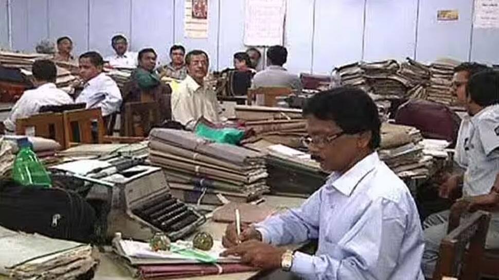 7th Pay Commission: ஊழியர்களுக்கு சூப்பர் செய்தி... 2 ஆண்டுகள் கூடுதல் விடுப்பு கிடைக்கும்!!