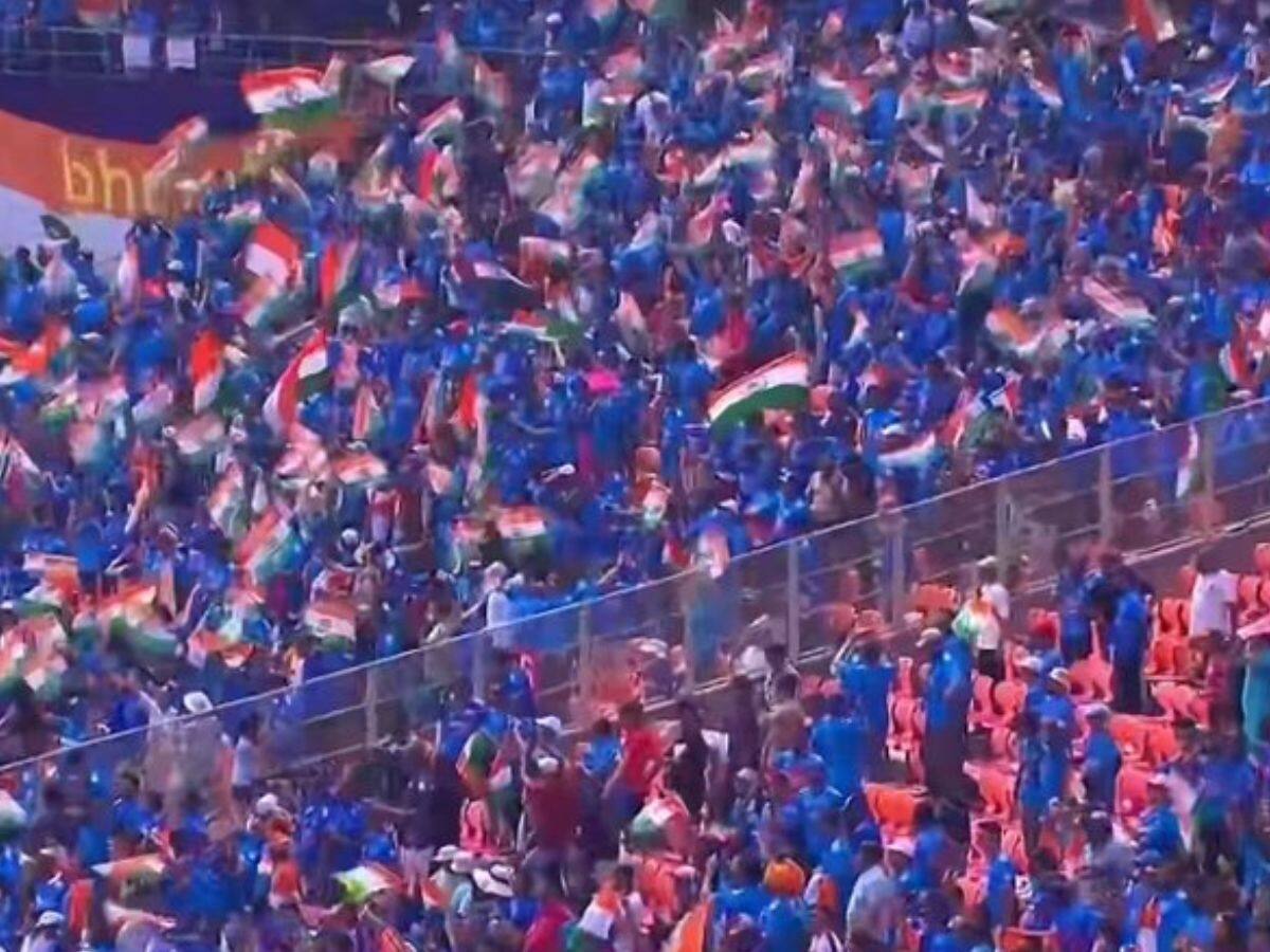 IND vs PAK: நீலக் கடலில் முழ்கிய அகமதாபாத்! குவிந்த இந்திய ரசிகர்கள்... பாக் ரசிகர்களுக்கு பாதுகாப்பு..!