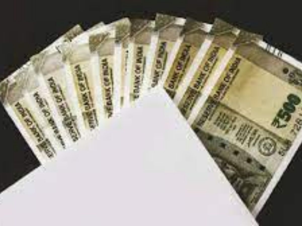 7th Pay Commission: தீபாவளிக்கு முன் சரவெடி.. மத்திய அரசு ஊழியர்களுக்கு பம்பர் டிஏ ஹைக் 7th Pay Commission: தீபாவளிக்கு முன் சரவெடி.. மத்திய அரசு ஊழியர்களுக்கு பம்பர் டிஏ ஹைக்