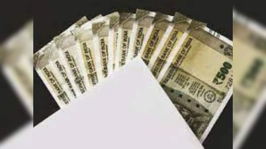 7th Pay Commission: தீபாவளிக்கு முன் சரவெடி.. மத்திய அரசு ஊழியர்களுக்கு பம்பர் டிஏ ஹைக்