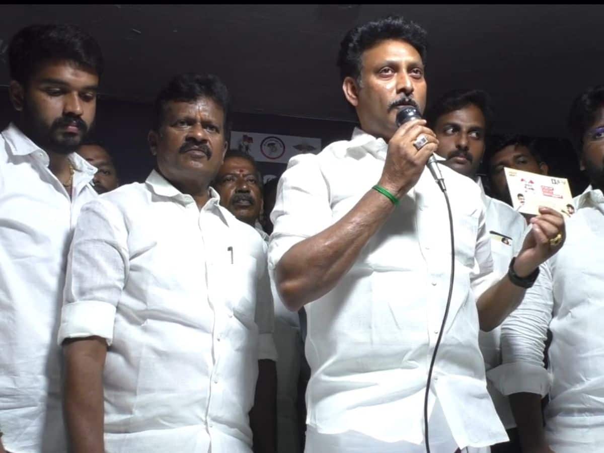 மாணவர்களின் ஆடையை கிழிக்கும் மாடலாக உள்ளது ஒன்றிய அரசு-அமைச்சர் அன்பில் மகேஷ்