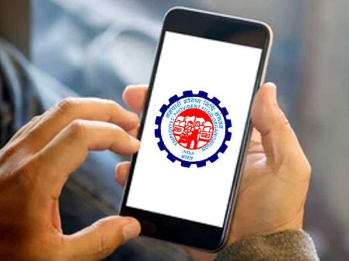 வேலை மாற்றியபின் இபிஎஃப் கணக்கை மர்ஜ் செய்வது மிக அவசியம்: முழு செயல்முறை இதோ