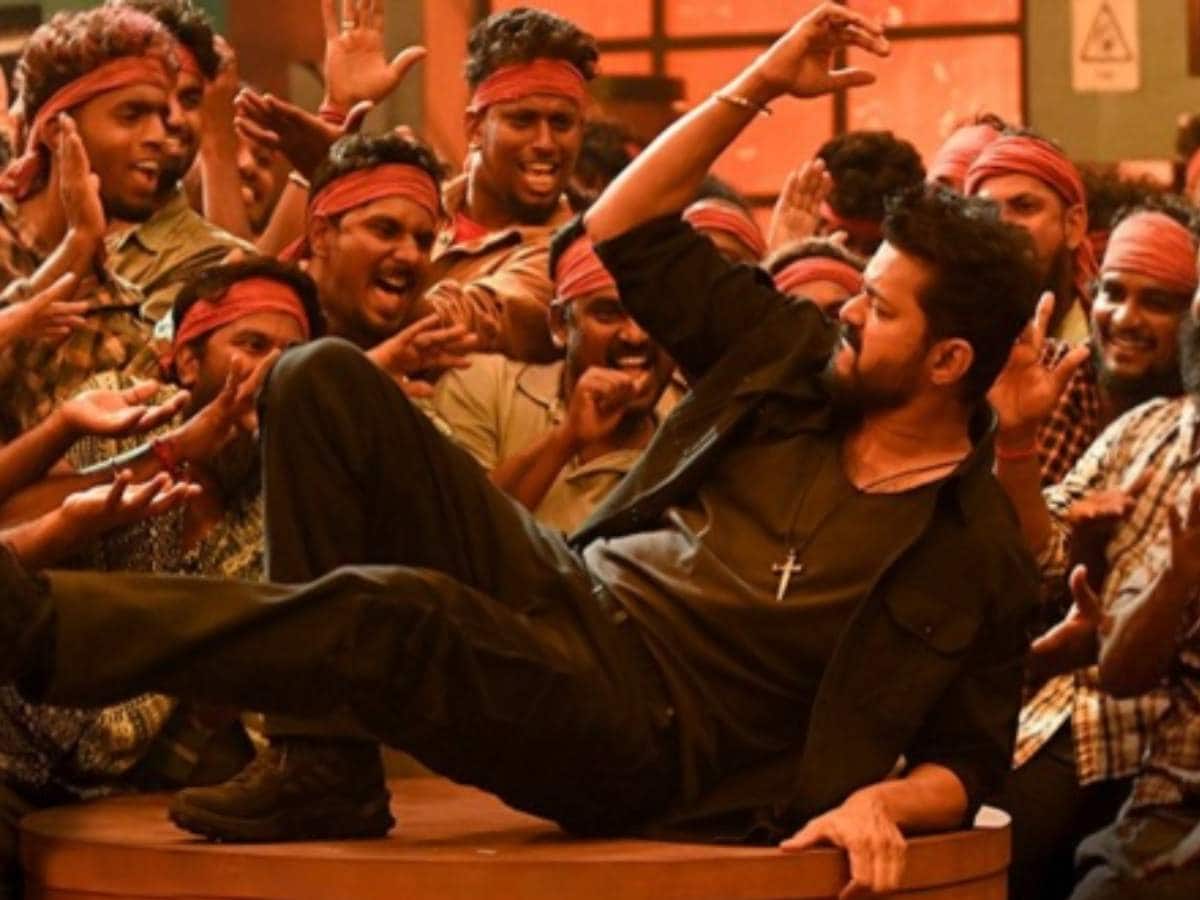 4 நாட்களில் 400 கோடி வசூல்! சாதனை படைக்கும் விஜய்யின் லியோ படம்!