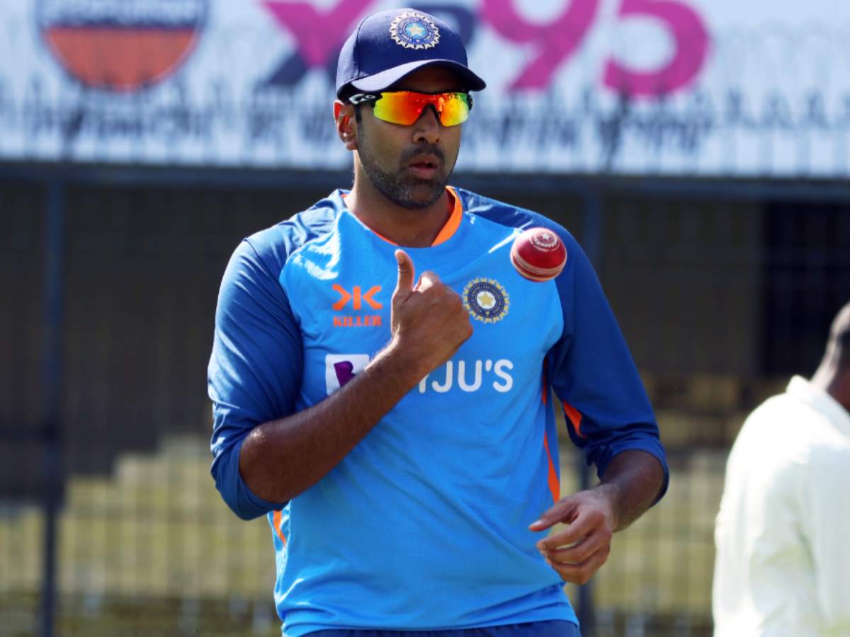 IND vs ENG: சிராஜ்க்கு பதில் அஸ்வின்? இந்திய அணியின் ப்ளெயின் 11 இதுதான்! IND vs ENG: சிராஜ்க்கு பதில் அஸ்வின்? இந்திய அணியின் ப்ளெயின் 11 இதுதான்!